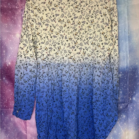 Umgee ombré button up shirt 🛍 - Picture 3 of 3